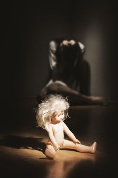Crazy girl and plastic doll on the floor (ancient style version)