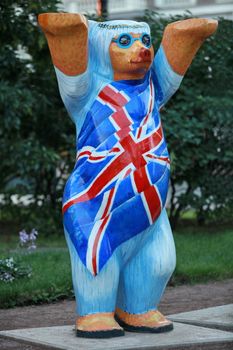 The figure of a bear painted in the colors of the flag Union Jack