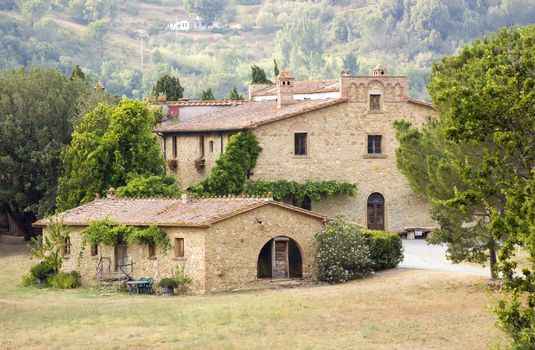 typical tuscan house