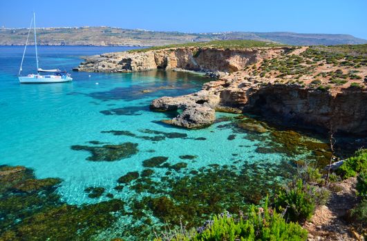 Yacht in Comino