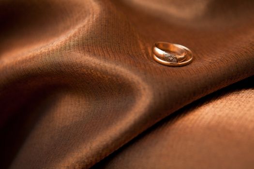 two wedding rings on the cloth