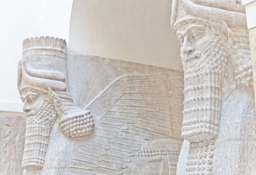 Dating back to 3500 B.C., Mesopotamian art war intended to serve as a way to glorify powerful rulers and their connection to divinity