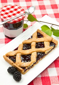 blackberry tarte