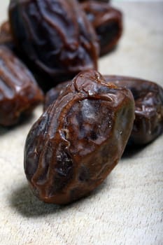 fresh dates