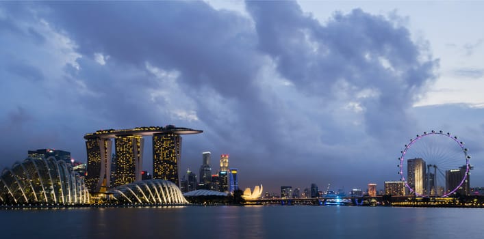 singapore skyline at dusk