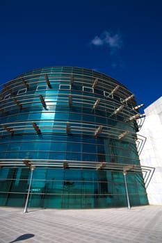 Office building on the basis of large windows and of modern style