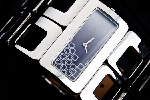 A very luxury woman watch of bracalet