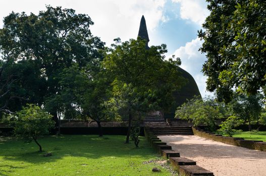 The Rankot Vehera - 12th century ancient stupa in Polonnaruwa, Sri Lanka. The 54m dagoba, the largest in Polonnaruwa and the fourth largest on the island.