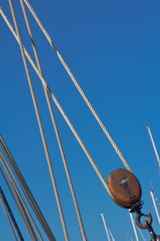 A block and tackle rig on a sailboat