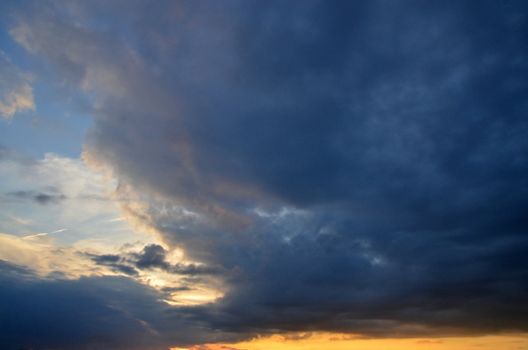 View of the evening cloudy sky 