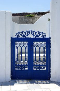 Santorini in details: blue small gate              