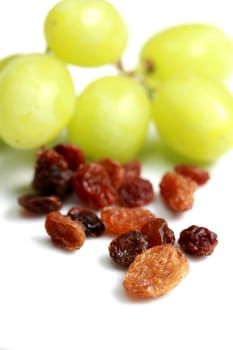 isolated raisins