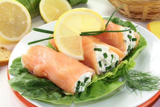 Salmon rolls with cream cheese and chives