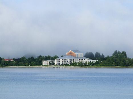 Festspielhaus am Forggensee bei Füssen