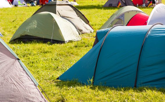 Camping full of tents and vacationer