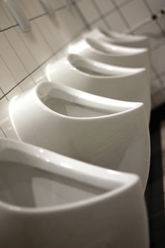 plain urinals