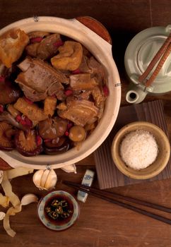 ba kut teh. Malaysian stew of pork and herbal soup,