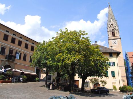 Marktplatz von Tramin in Südtirol