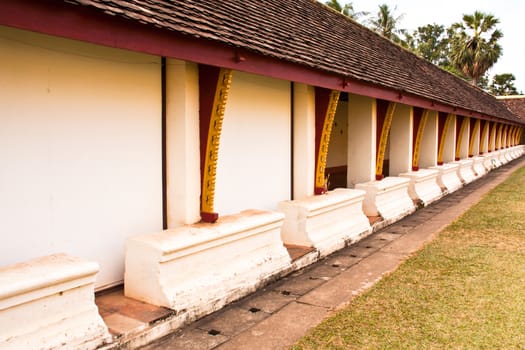 A long corridor. From the side of the temple.