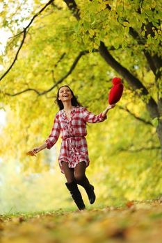 autumn woman portret in park