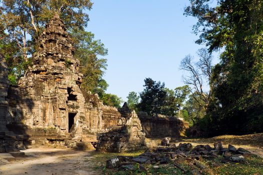 Back of "Gopura" Left entrance pavilion tower, Preah Khan, Angkor