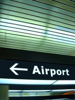 info signage to airport