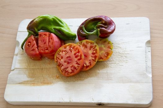 Peppers and tomatoes good ingredients for diet recipes