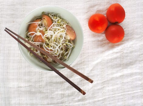 malaysian chinese fried bean sprout with tomatoes