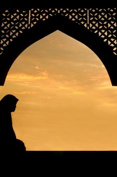 silhouette of islamic women
