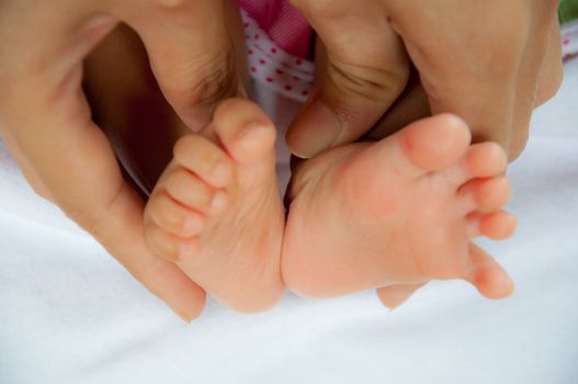 baby foot from newborn