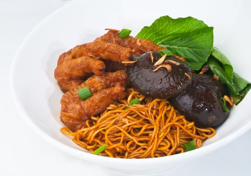 wanton noodle, dried wanton noodle with chicken feet and mushroom