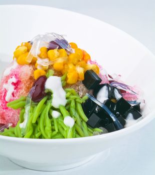 ice kacang, asian dessert of shaved ice with icecream