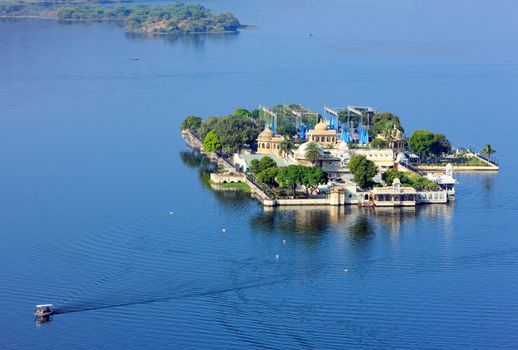 Jag Mandir Palace, Lake Pichola, Udaipur, Rajasthan, India, Asia