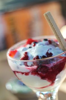 berry ice cream cup