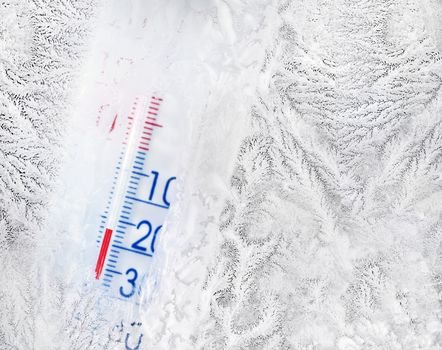 Thermometer minus degree temperature in cold winter.