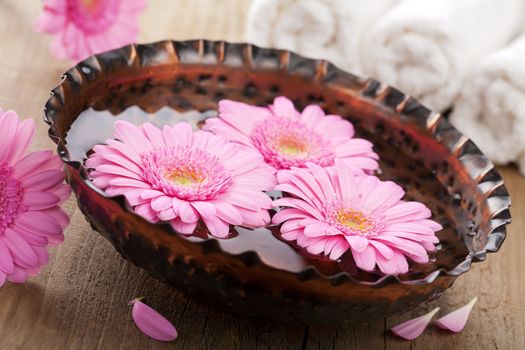 flowers in bowl for aromatherapy 