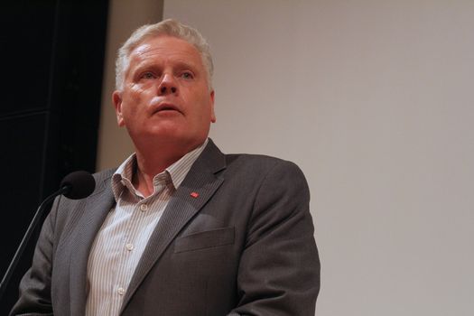 Jan Davidsen is leader of the Norwegian Union of Municipal and General Employees (Norwegian: Fagforbundet). It has a membership of 315,000 and is affiliated with the Norwegian Confederation of Trade Unions (LO).