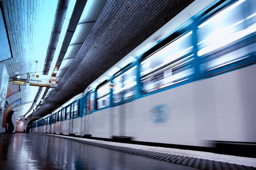 high speed metro in paris