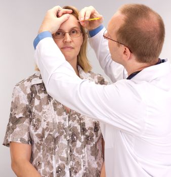 Medical doctor and patient 