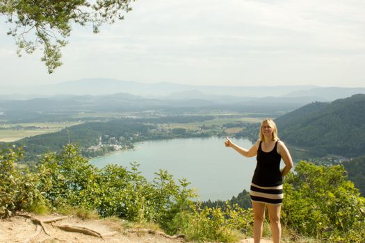 A beautfiul view on a lake