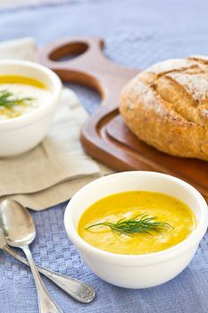 Pumpkin soup by wholemeal bread