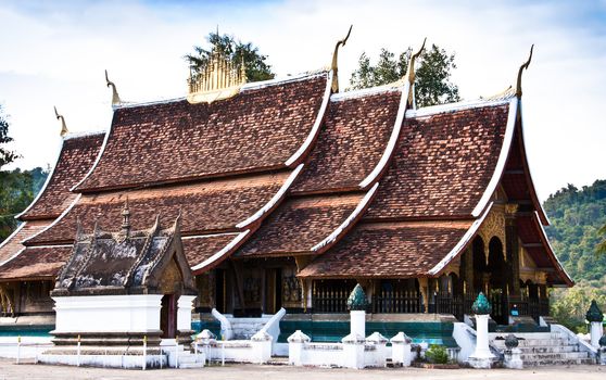 The roof of the temple.Sculptures in Laos