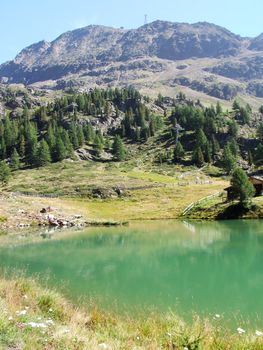 Bergsee in Kurzras im Schnalstal in Südtirol