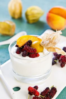 Fresh Peach with Mulberry and Gooseberry yogurt