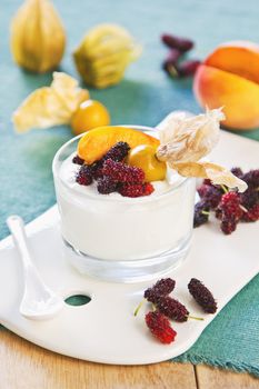 Fresh Peach with Mulberry and Gooseberry yogurt