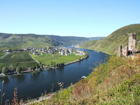 Mosel bei Beilstein und Ellenz
