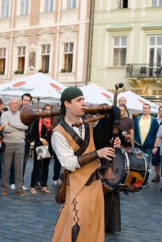 Street artists in Prague