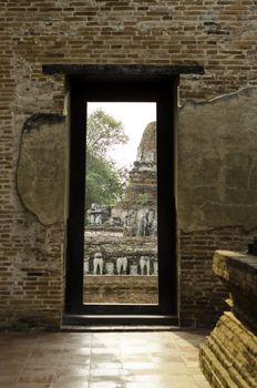 The gate at Wat Maheyong, Ancient temple and monument in Ayutthaya, Thailand 