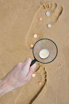 find coins with lens on the footprints