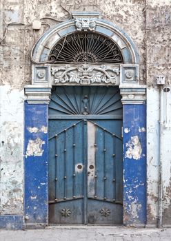 decorated door in aleppo syria